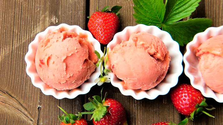Yo me quedo en casa y hago helado de fresa