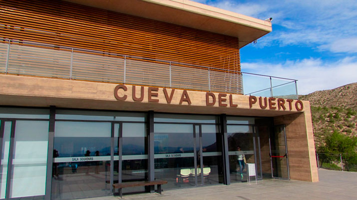cueva del puerto recepcion