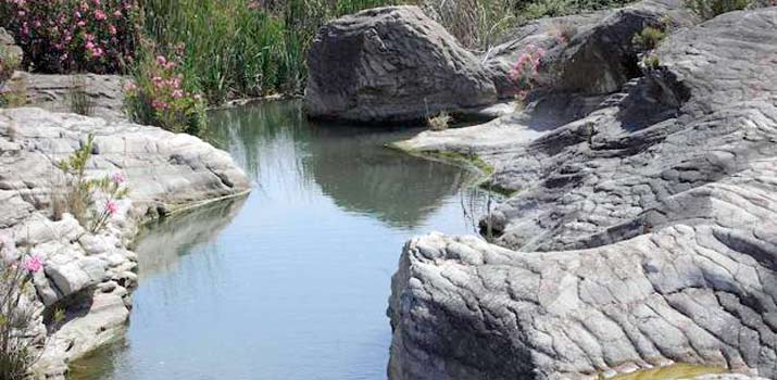 piscina natural estrecho bolvonegro