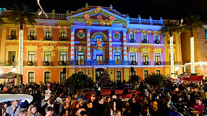 El Ayuntamiento de Murcia diseña rutas alternativas para facilitar la circulación durante la inauguración del mercadillo de Glorieta y el estreno del Cuento de Navidad