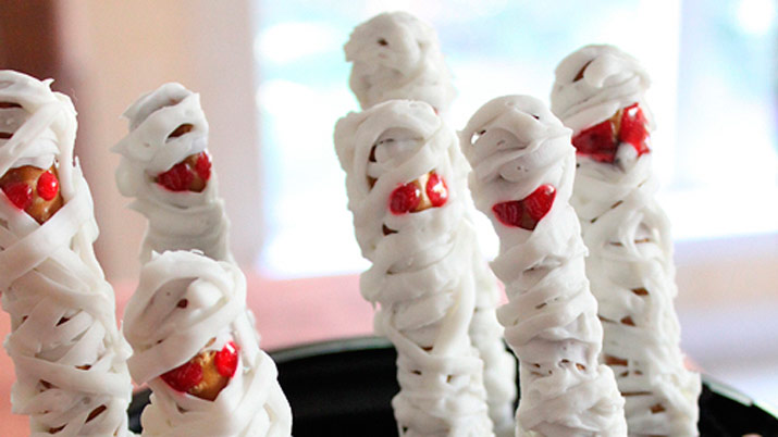 Recetas de halloween para niños, con pretzel